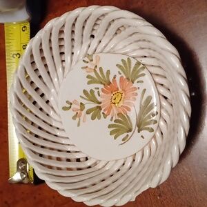 Holmes painted cermic dish ade in Italy.  Small chip as shown